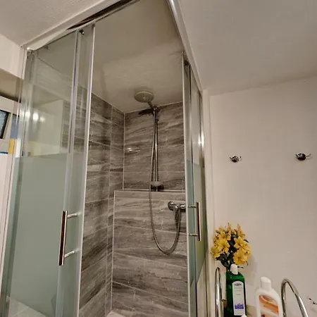 Vulkaneifel 度假居 *